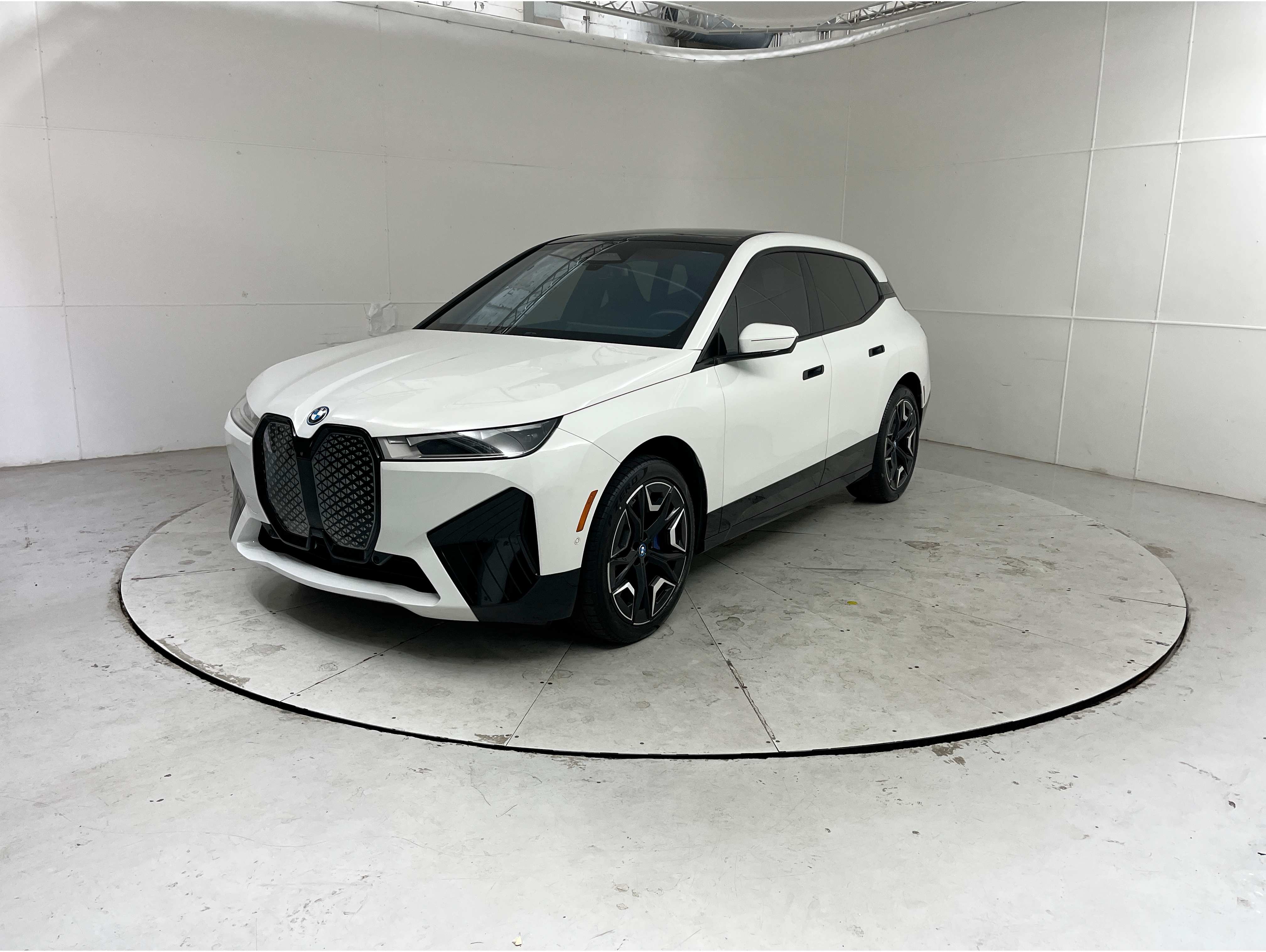 2024 BMW iX