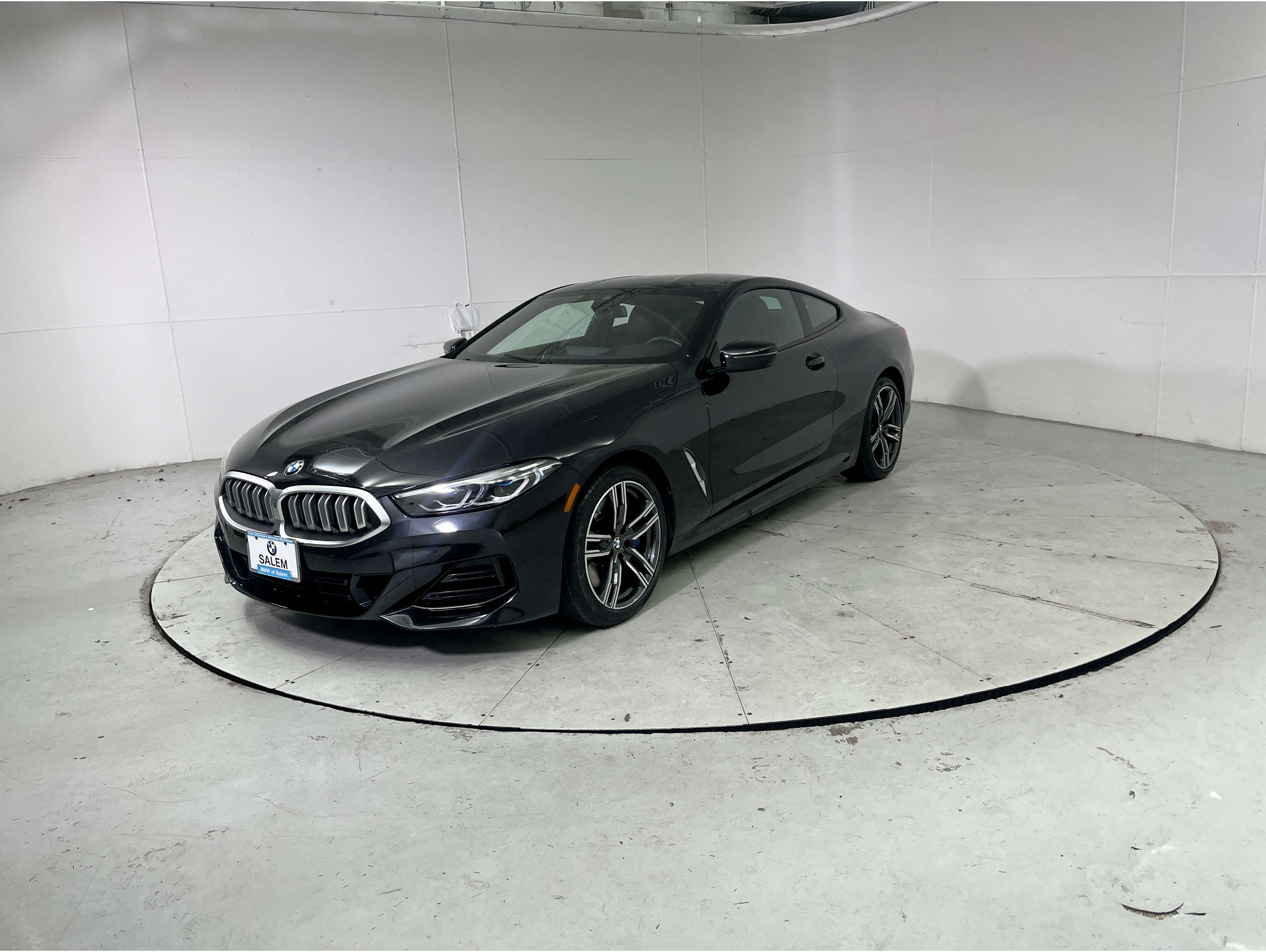 2025 BMW 8 Series 840i