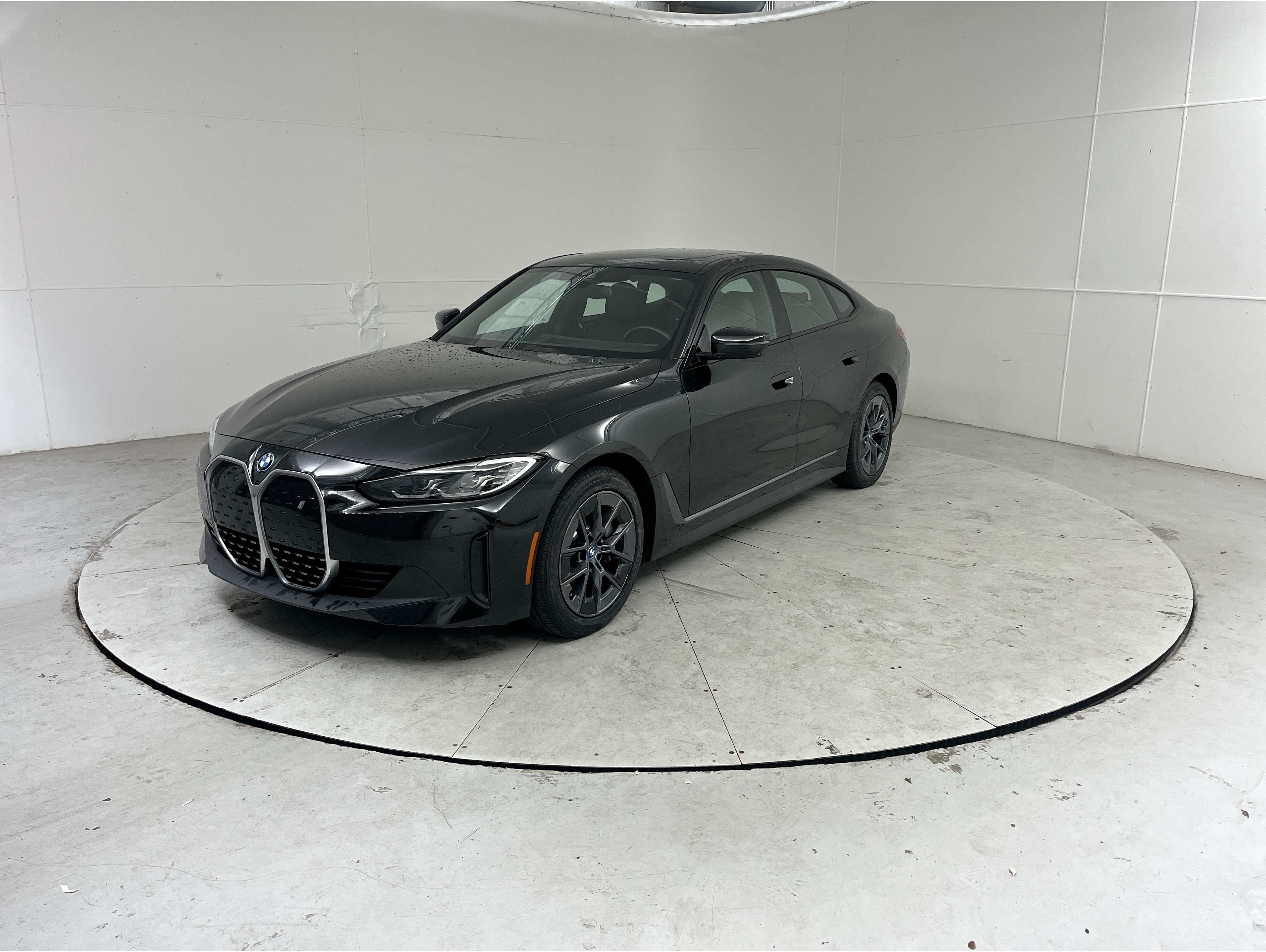 2023 BMW i4