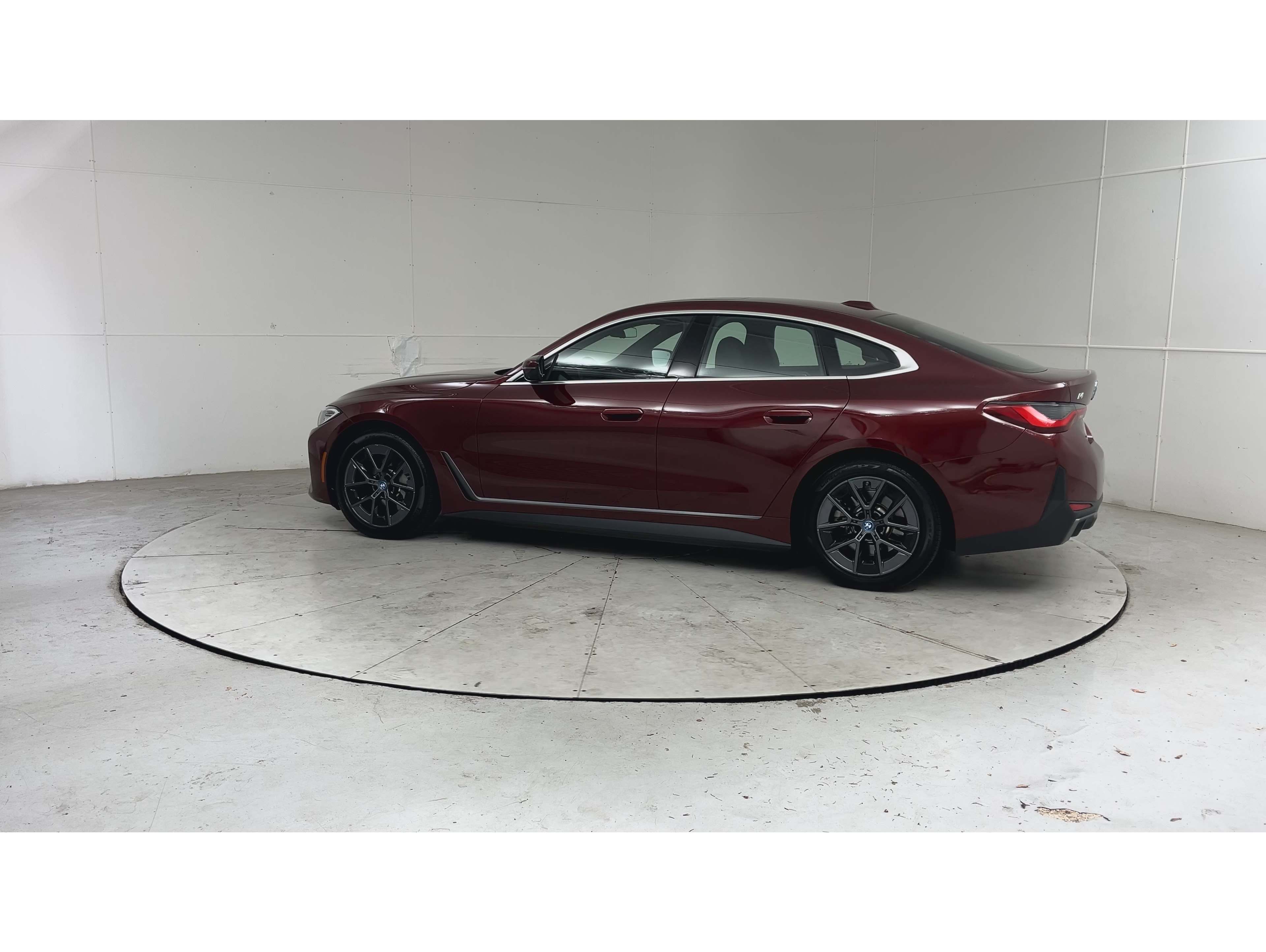 2024 BMW i4