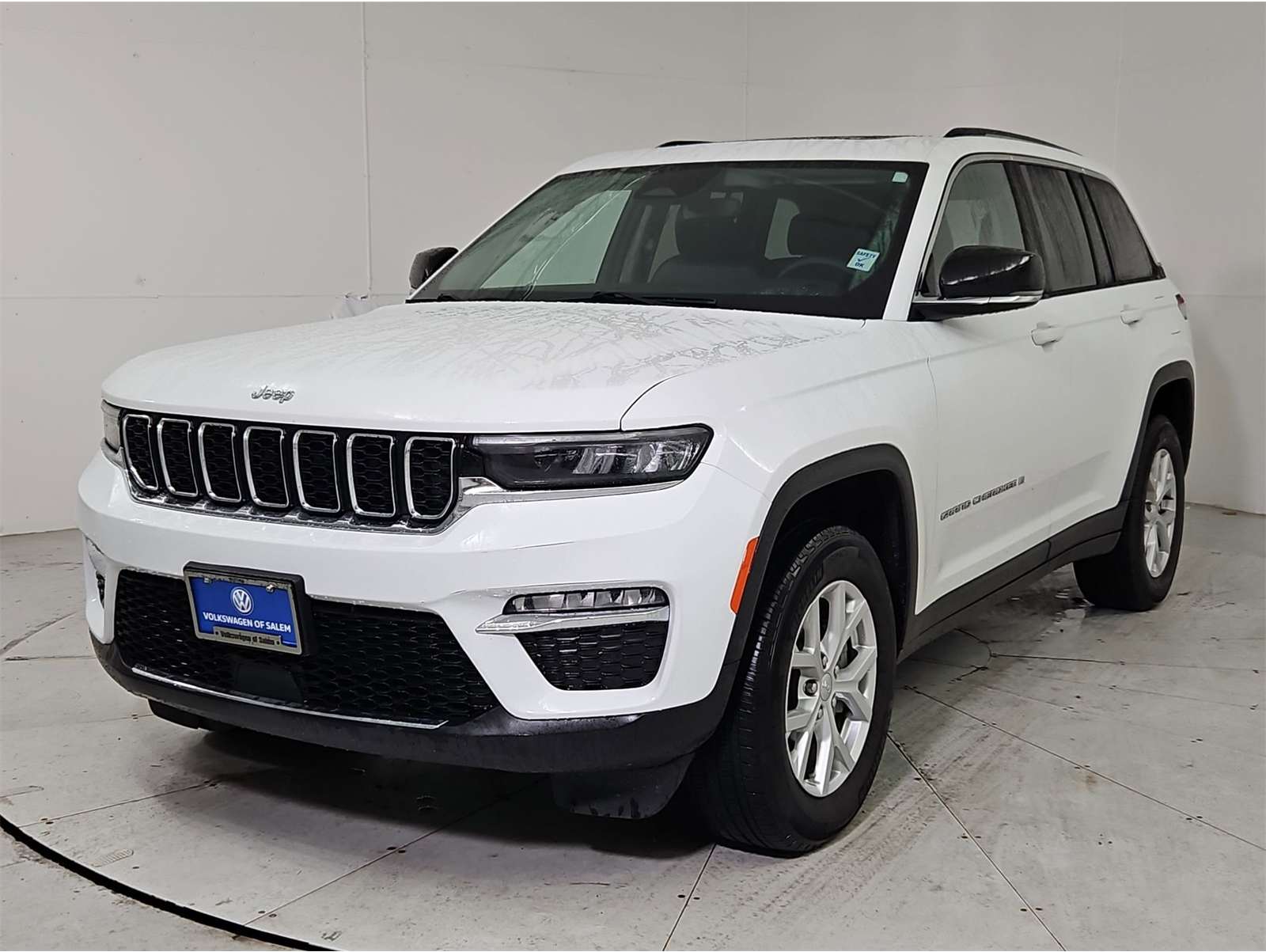 2023 Jeep Grand Cherokee Limited's photo