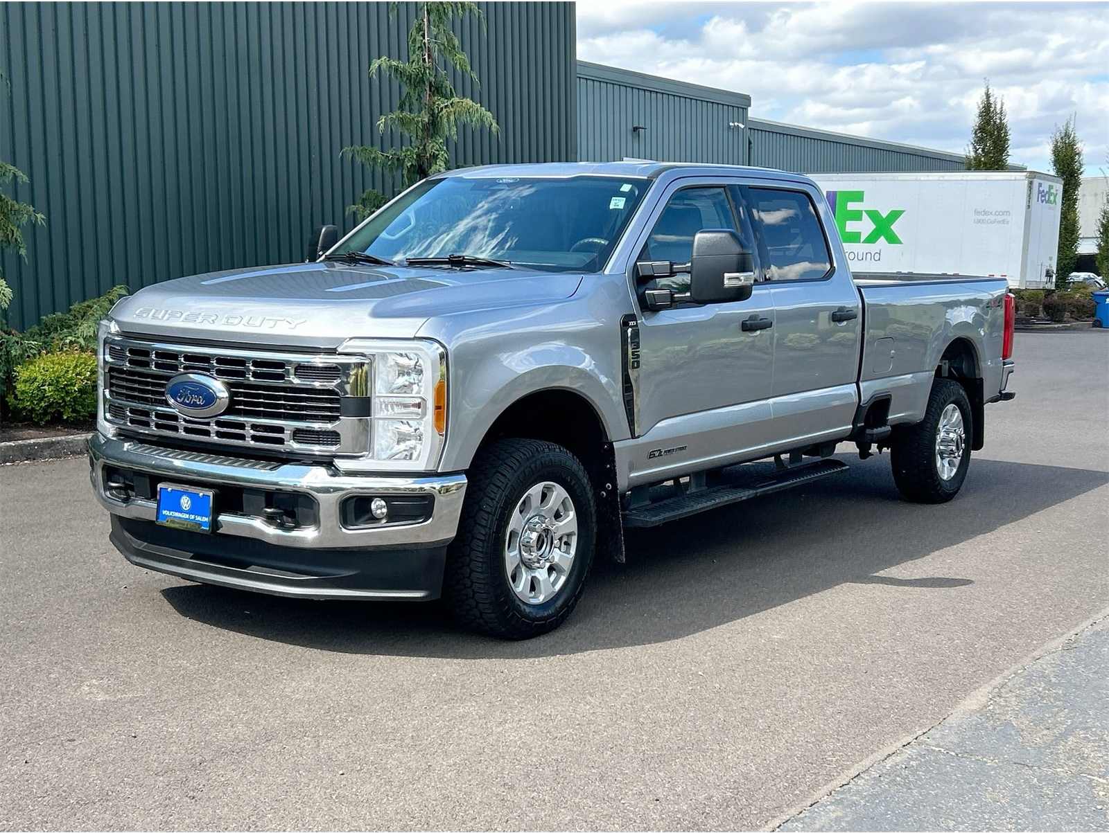 2023 Ford F-350 Super Duty XLT's photo