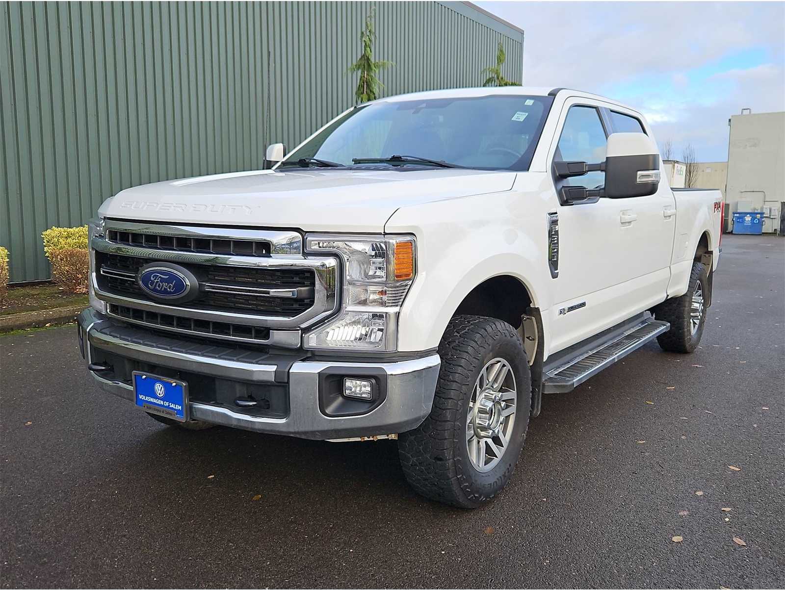 2022 Ford F-350 Super Duty Lariat's photo