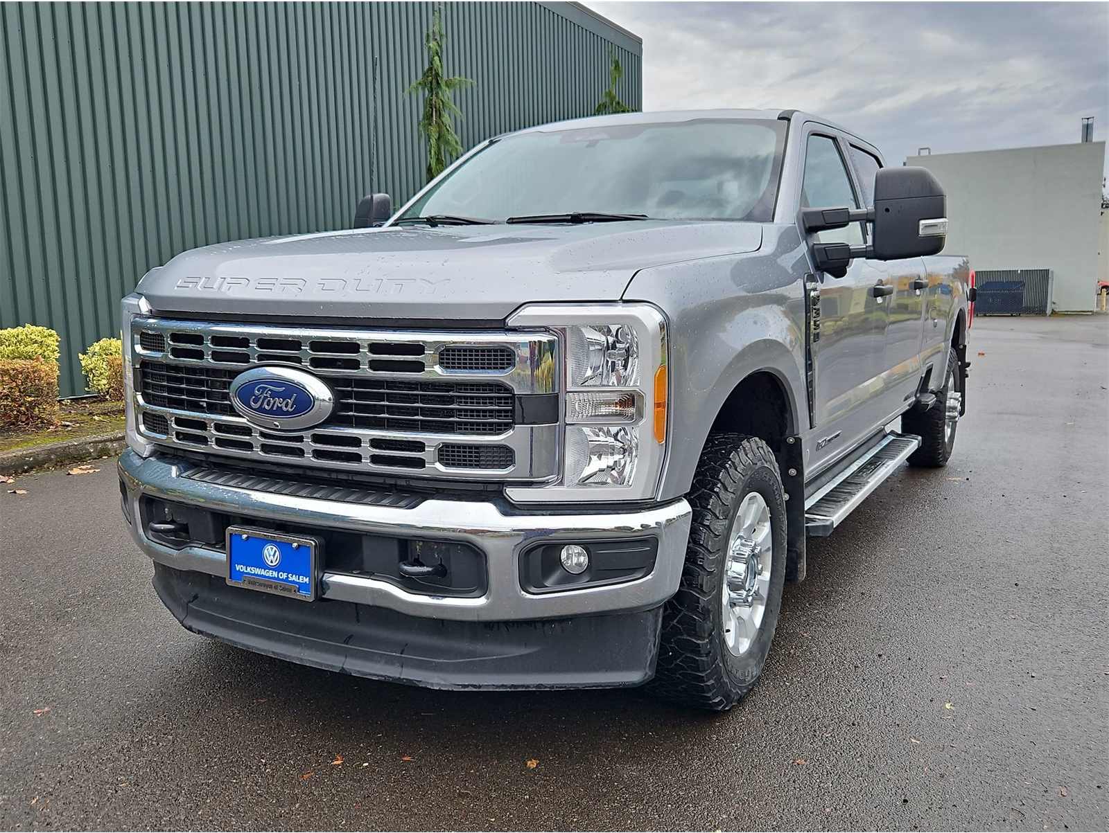 2023 Ford F-350 Super Duty XLT's photo
