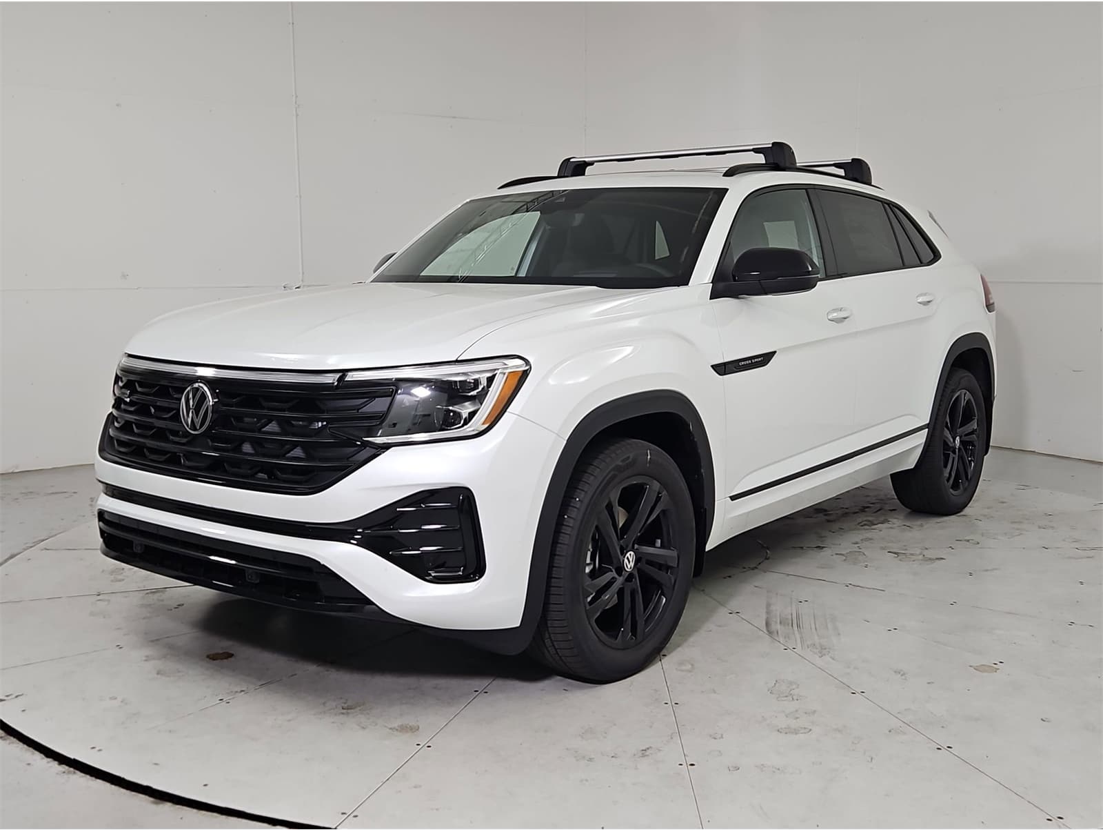 2026 Volkswagen Atlas Cross Sport SEL R-LINE's photo