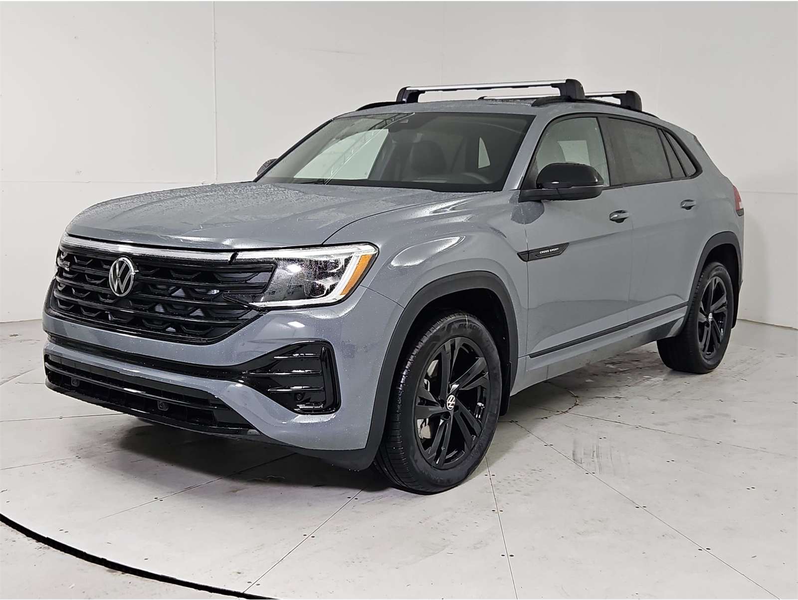 2026 Volkswagen Atlas Cross Sport SEL R-LINE's photo