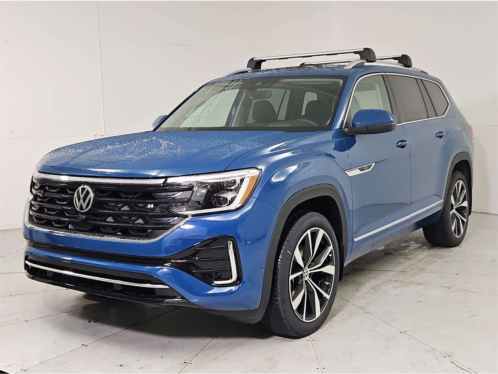 2026 Volkswagen Atlas SEL Premium R-Line's photo