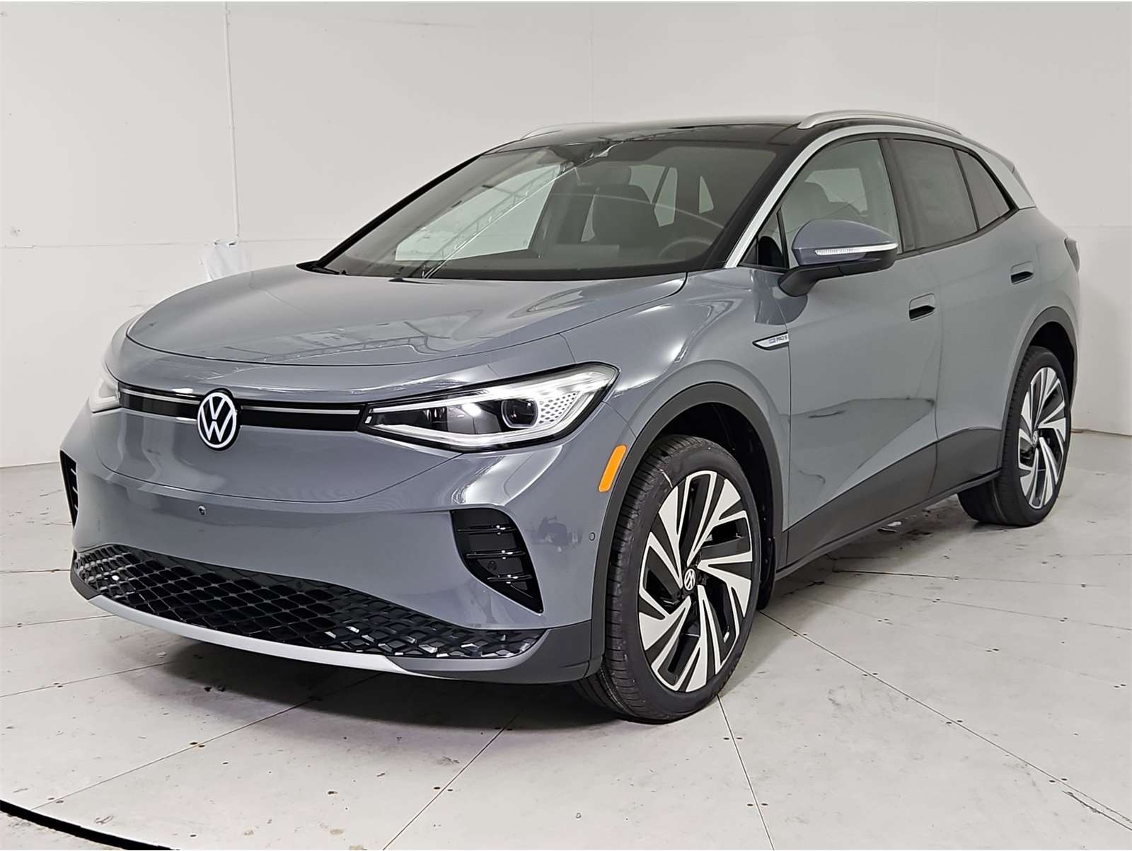 2026 Volkswagen ID.4 PRO S PLUS's photo