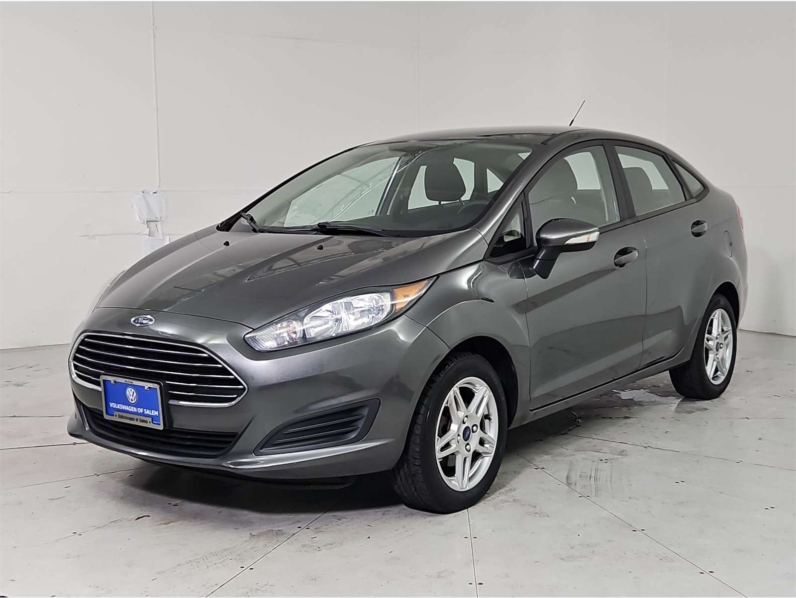 2019 Ford Fiesta SE's photo