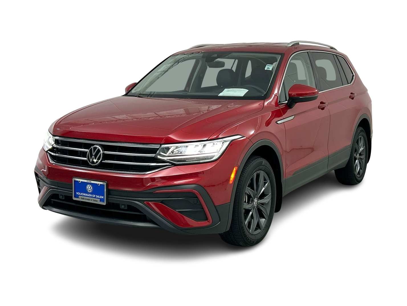 Thumbnail: 2022 Volkswagen Tiguan - 1
