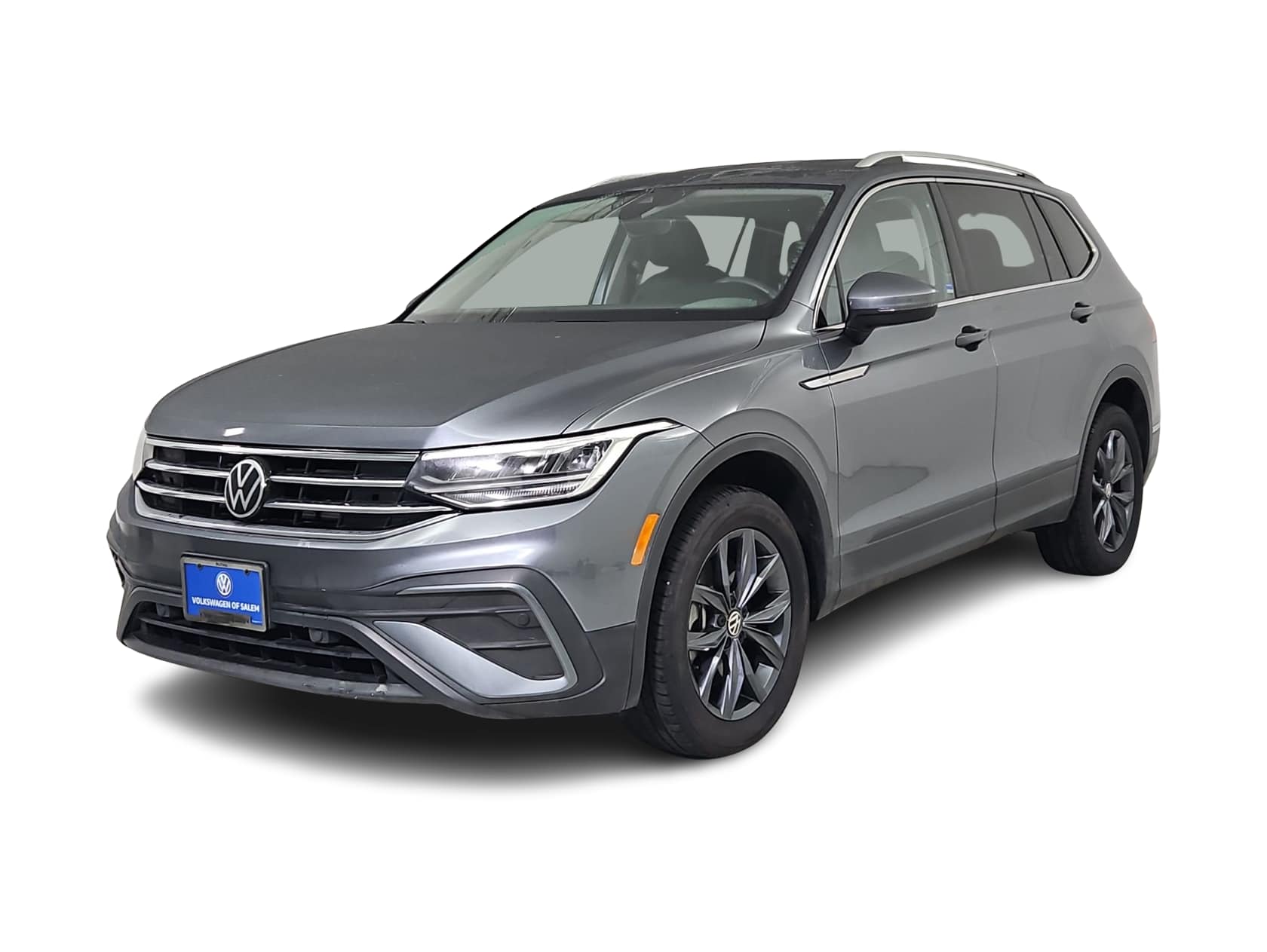 Thumbnail: 2022 Volkswagen Tiguan - 1