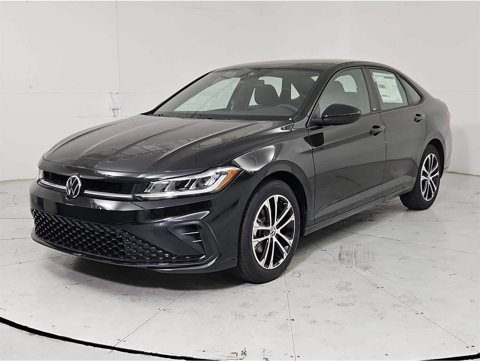 2025 Volkswagen Jetta Sport's photo