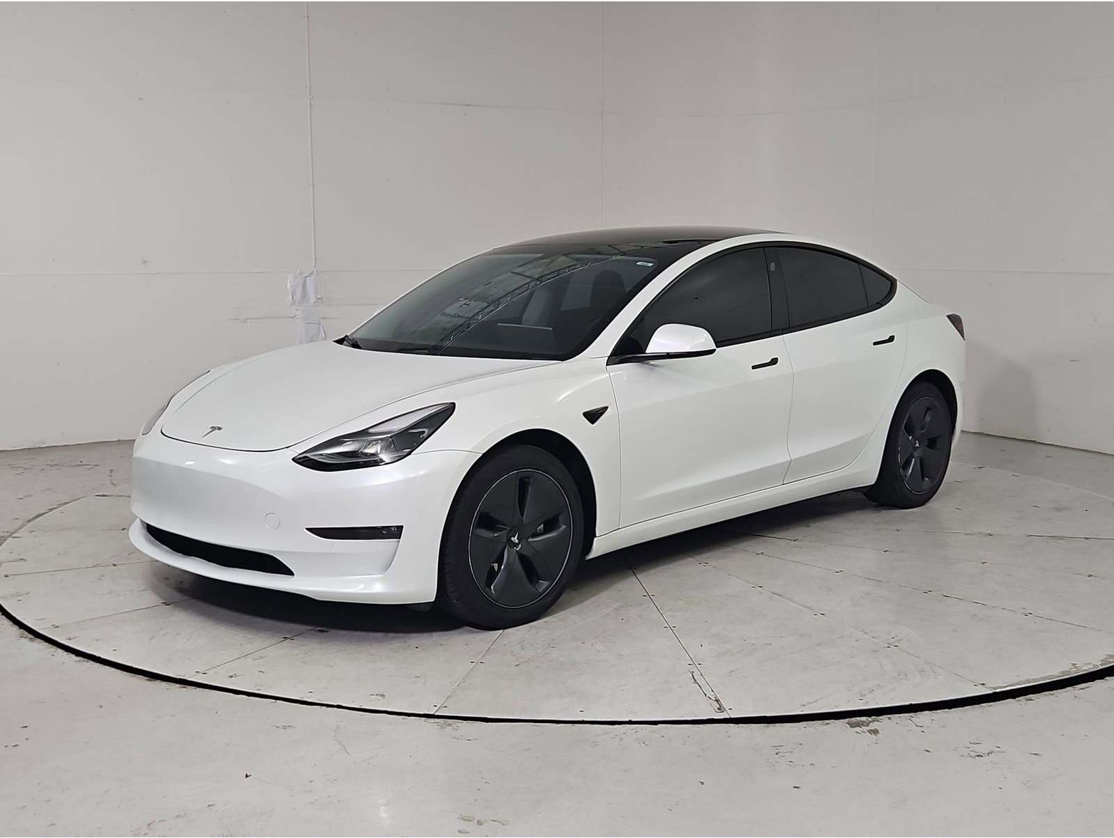 2021 Tesla Model 3 Base