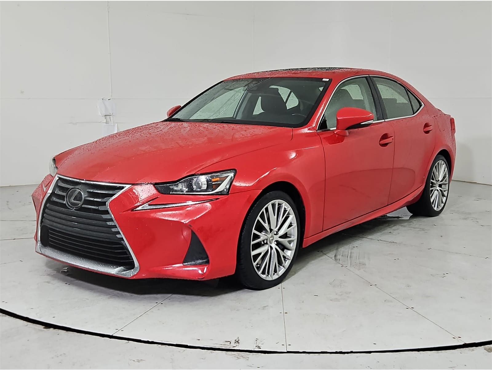 2018 Lexus IS 300's photo