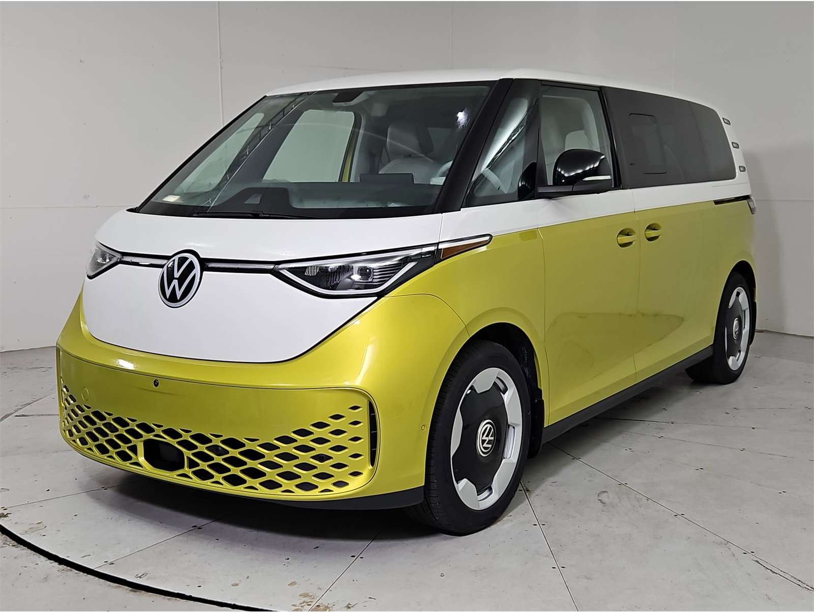2025 Volkswagen ID. Buzz PRO S PLus's photo