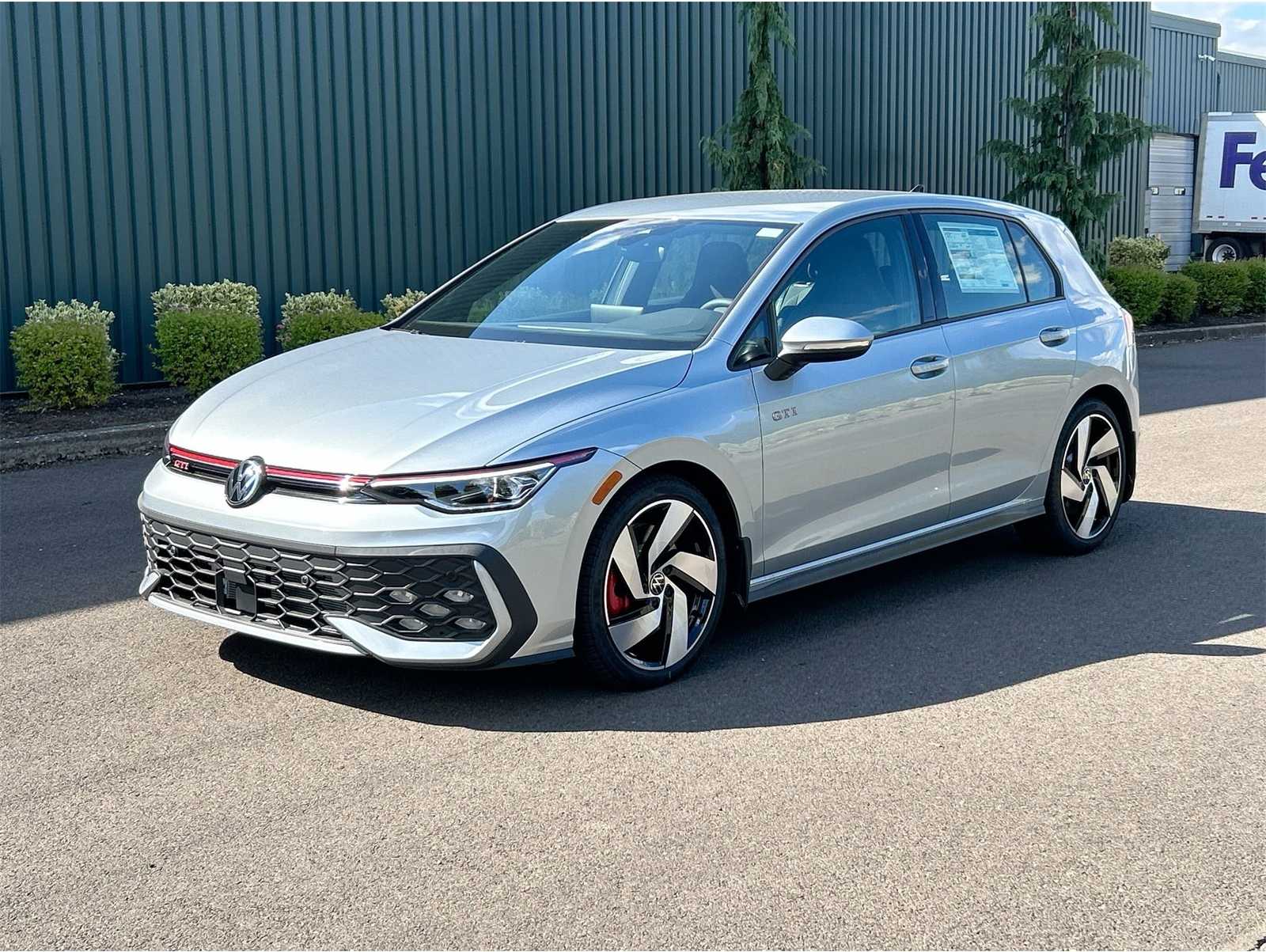 2025 Volkswagen Golf GTI S's photo