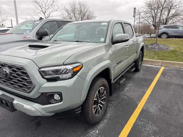 2023 Toyota Tacoma TRD Sport's photo