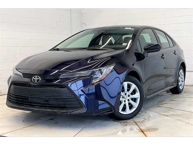 2023 Toyota Corolla LE's photo