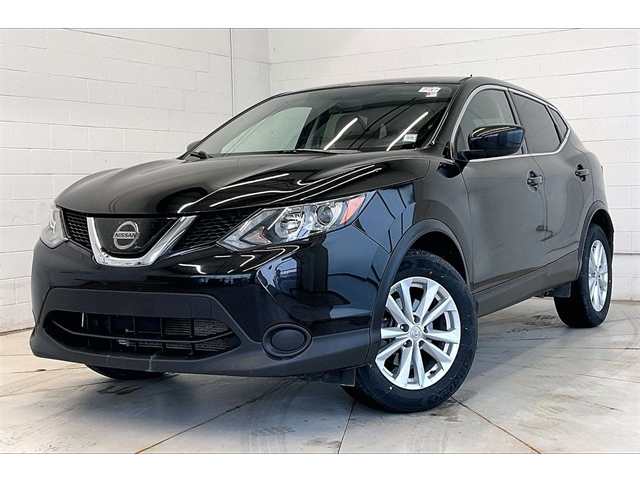 2018 Nissan Rogue Sport S's photo