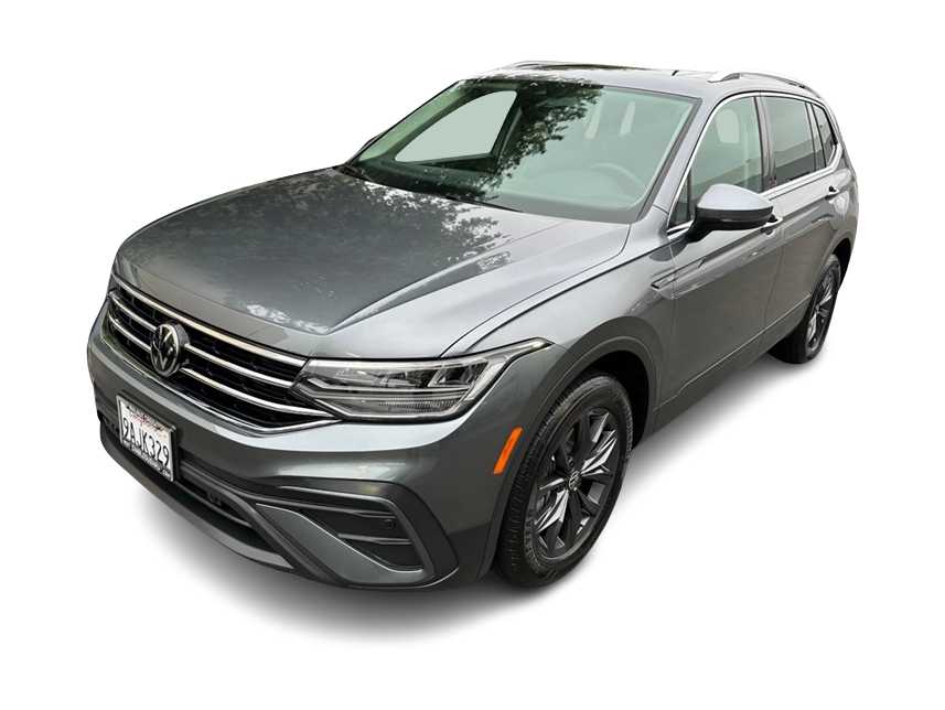 2022 Volkswagen Tiguan SE Hero Image