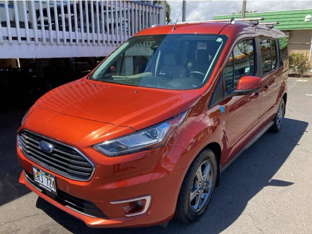 2022 Ford Transit Connect Titanium's photo