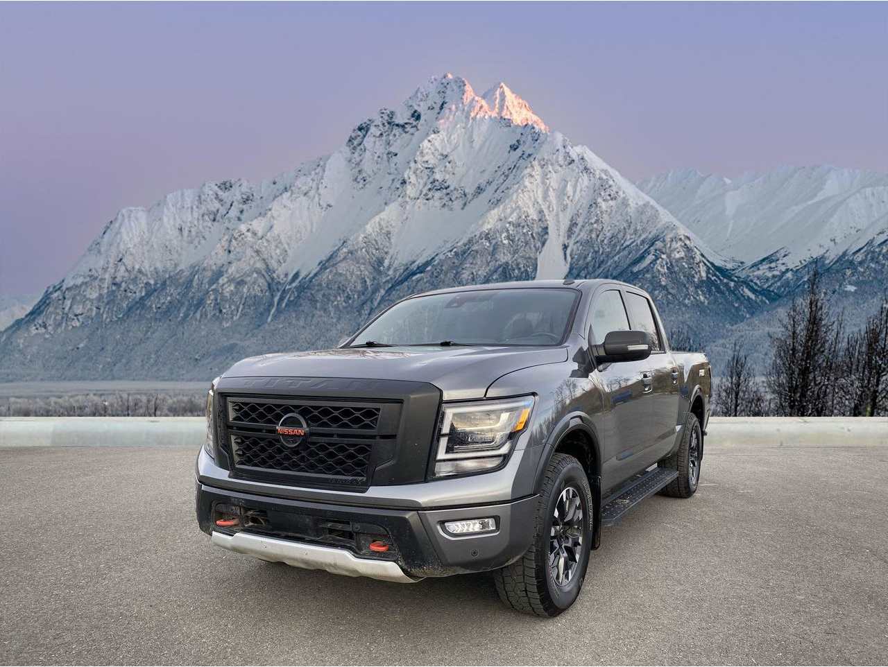 2021 Nissan Titan PRO-4X's photo