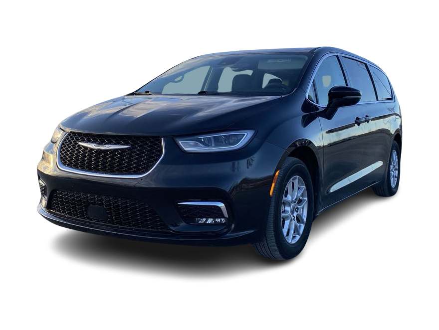 2023 Chrysler Pacifica Touring L Hero Image