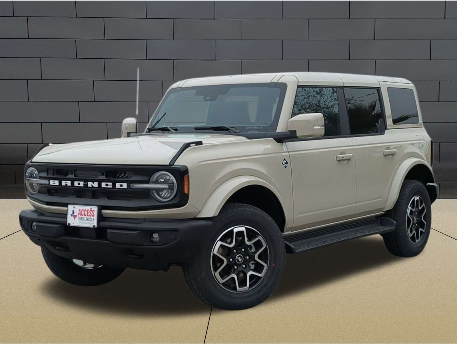 2025 Ford Bronco 4-Door Outer Banks's photo