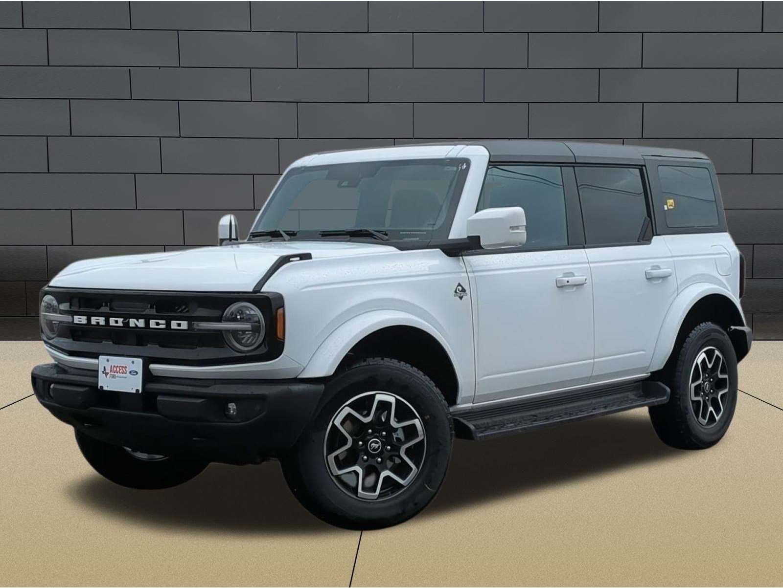 2025 Ford Bronco 4-Door Outer Banks's photo