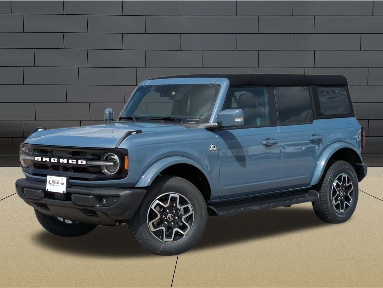 2025 Ford Bronco 4-Door Outer Banks's photo