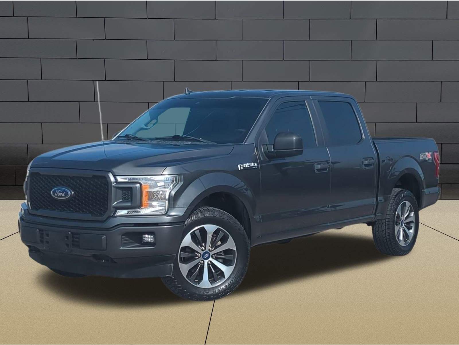 2020 Ford F-150 XL's photo