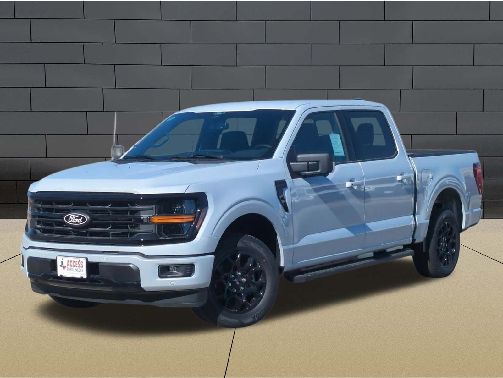 2025 Ford F-150 XLT's photo