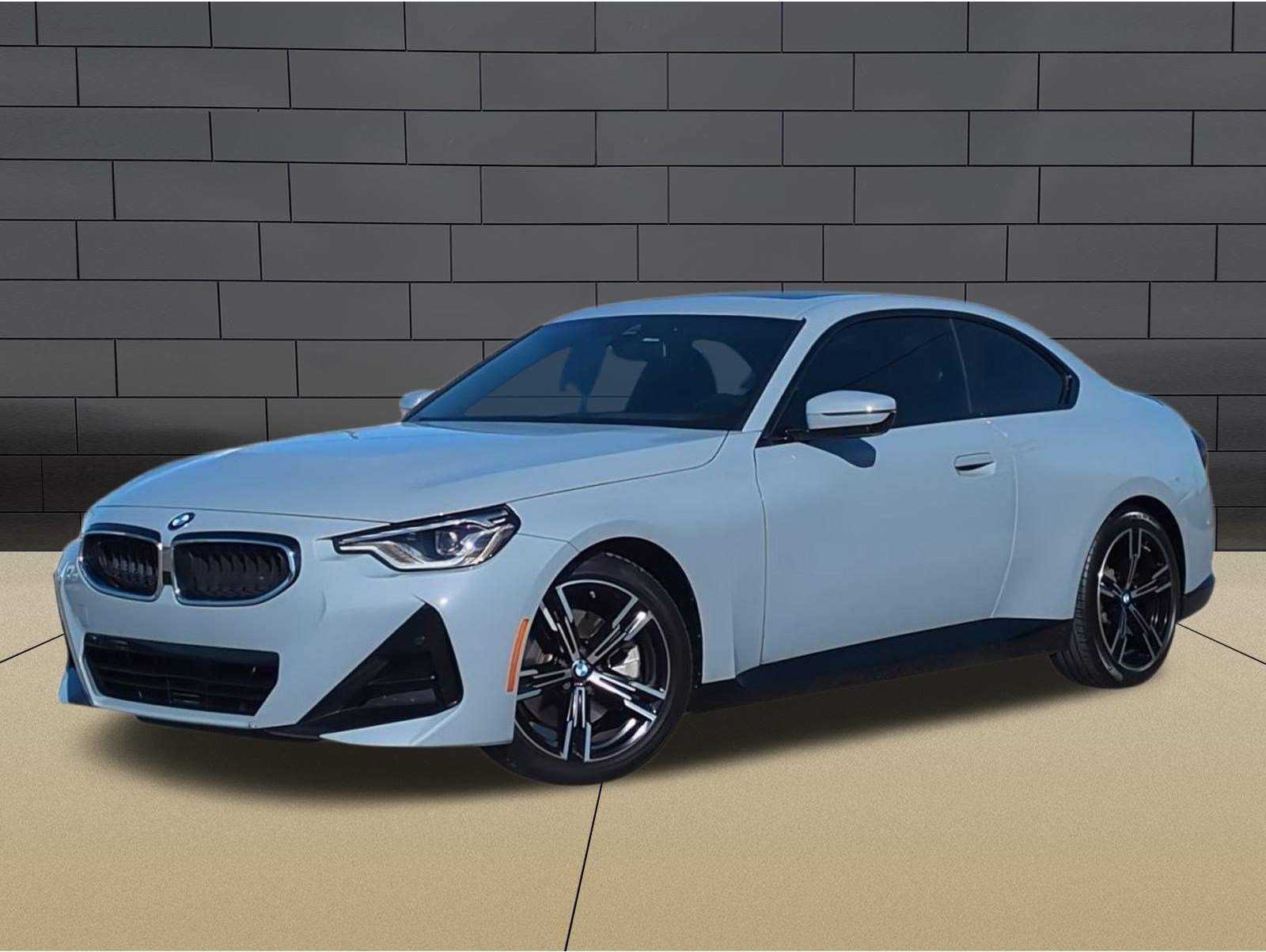 2024 BMW 2 Series 230i's photo