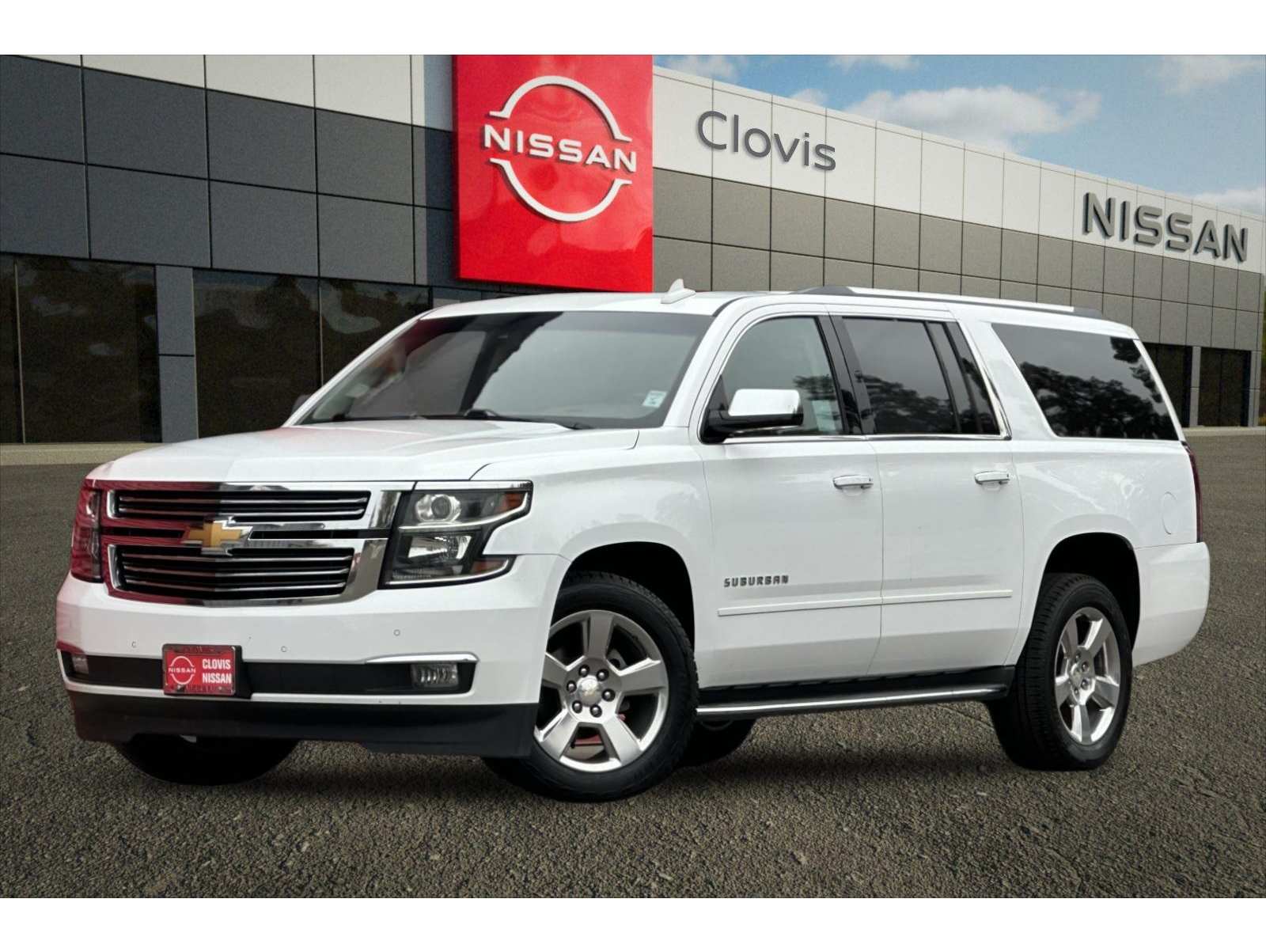 2018 Chevrolet Suburban Premier's photo