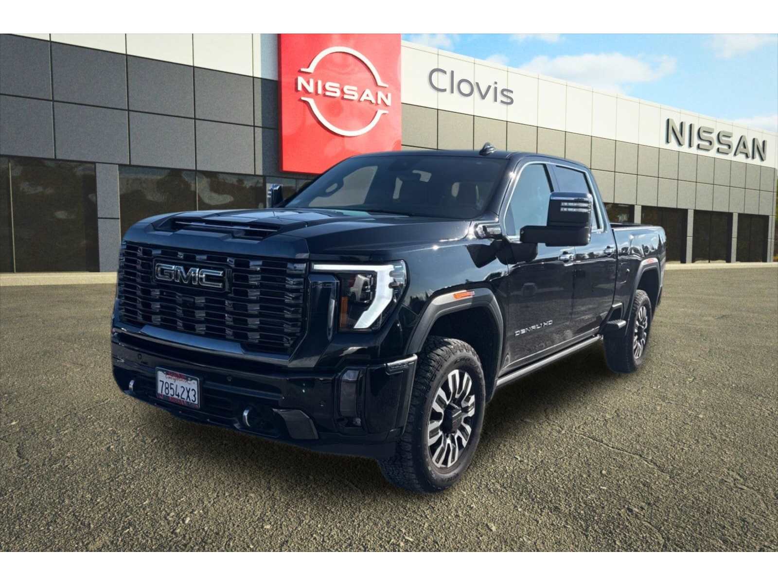 2024 GMC Sierra 2500HD Denali Ultimate's photo