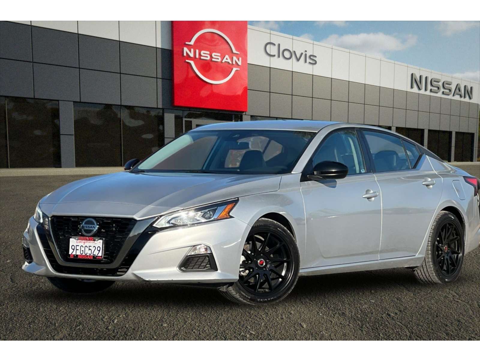 2021 Nissan Altima SR