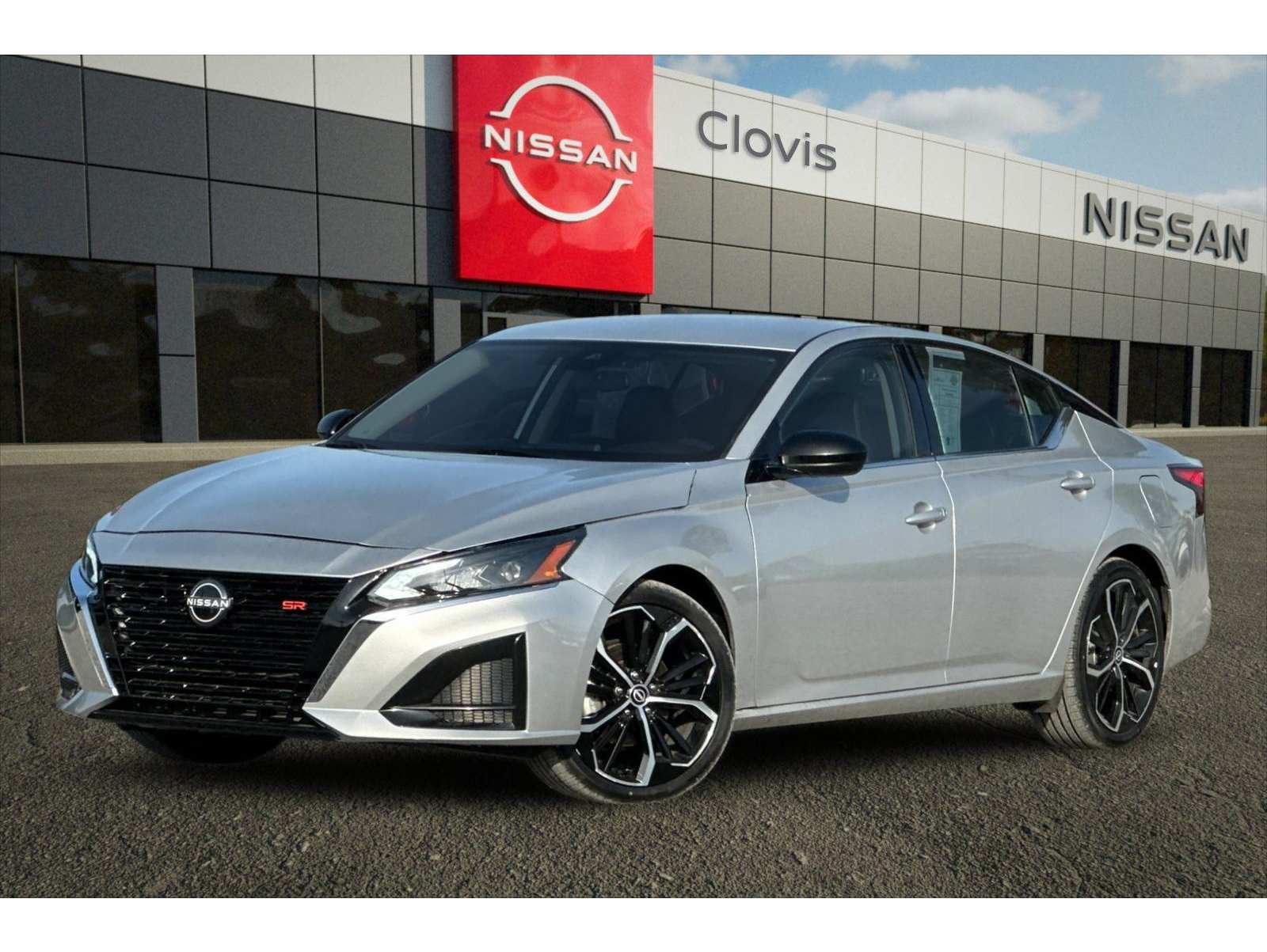 2024 Nissan Altima SR