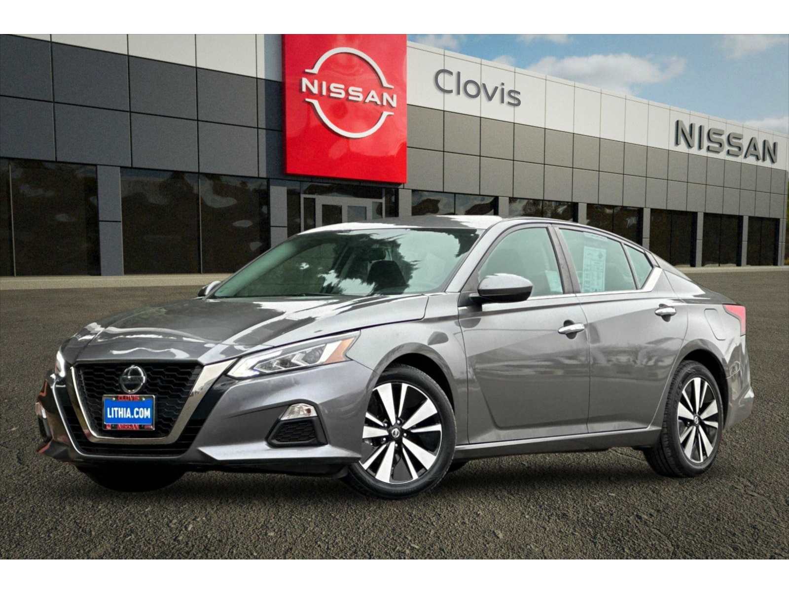 2022 Nissan Altima SV's photo
