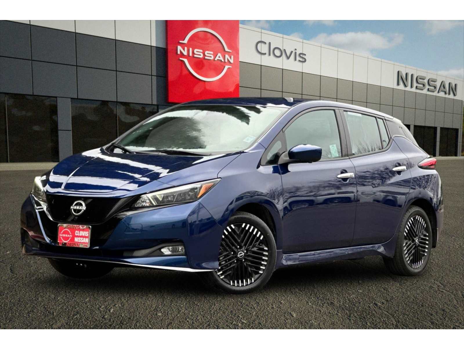 2024 Nissan LEAF SV PLUS's photo