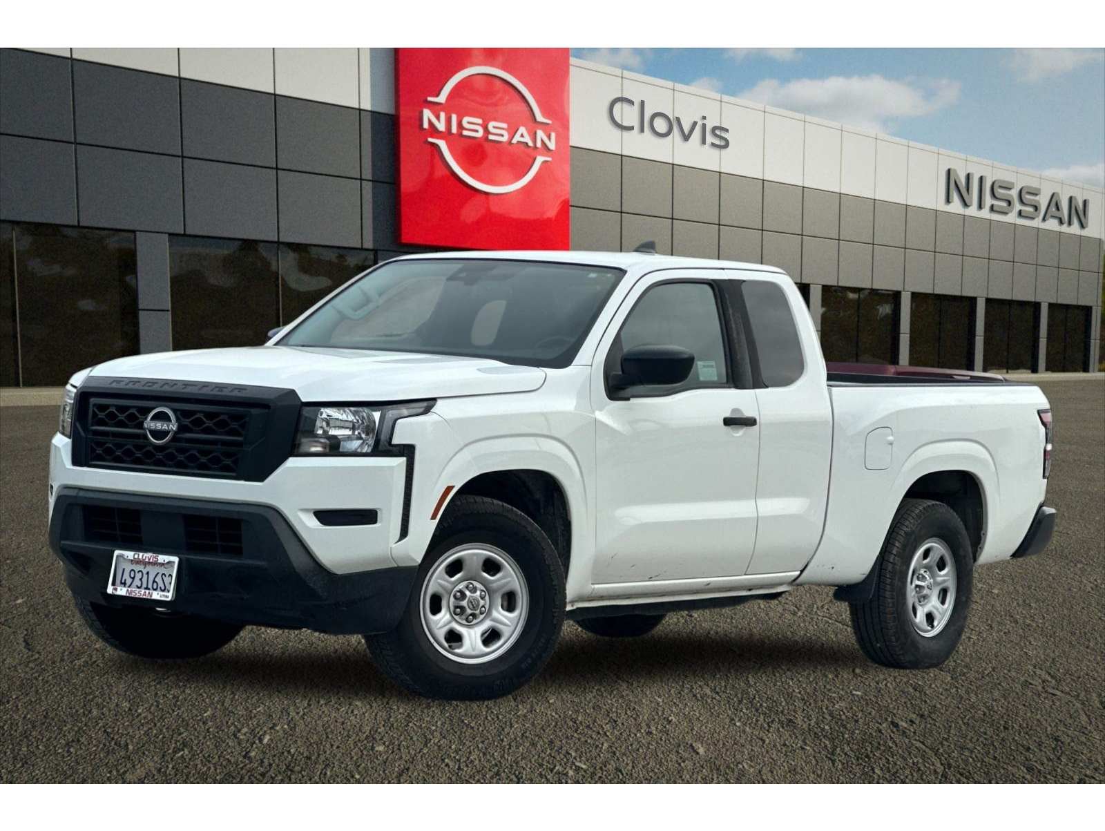 2023 Nissan Frontier S's photo