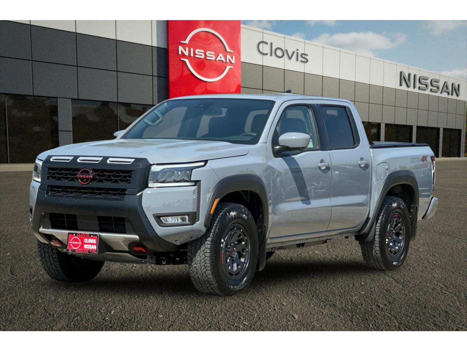 2026 Nissan Frontier PRO-4X's photo