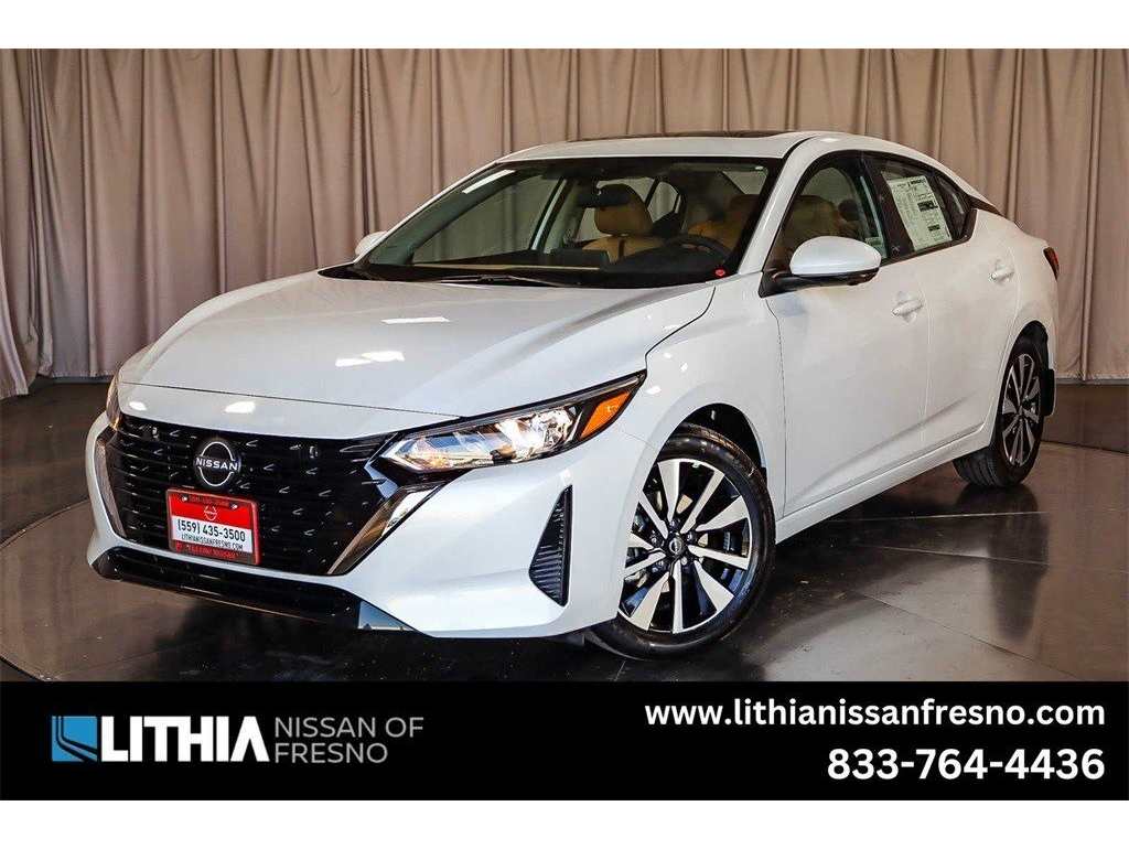 2025 Nissan Sentra SV's photo