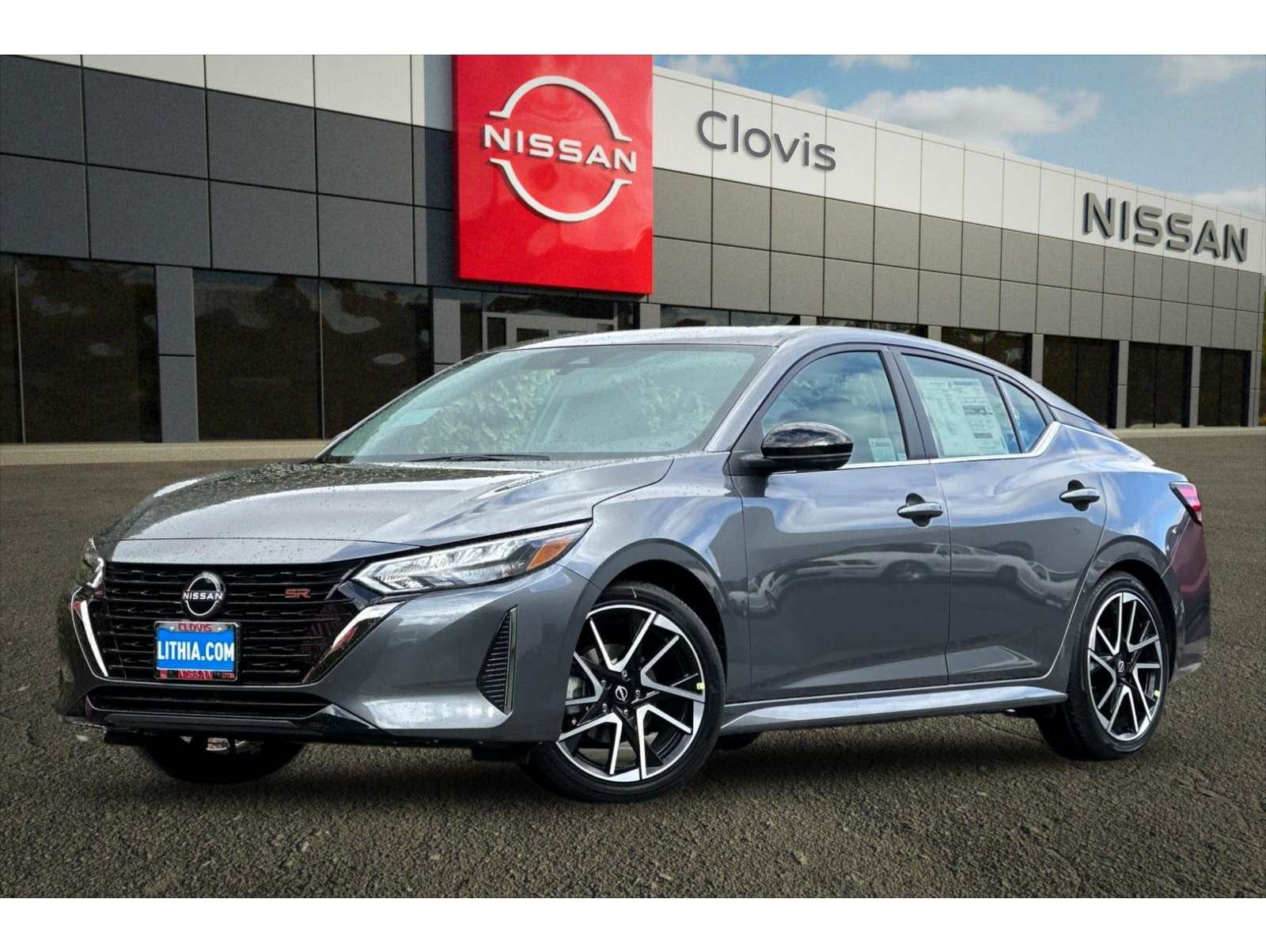 2025 Nissan Sentra SR's photo