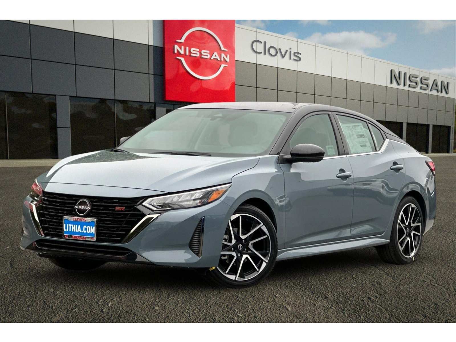 2025 Nissan Sentra SR's photo