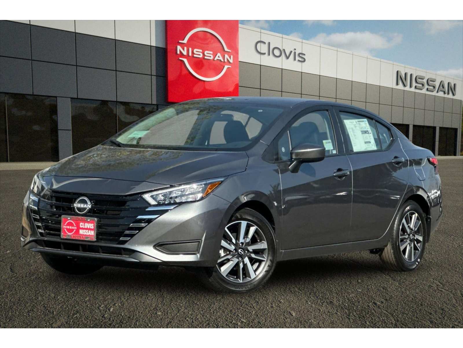 2025 Nissan Versa SV's photo