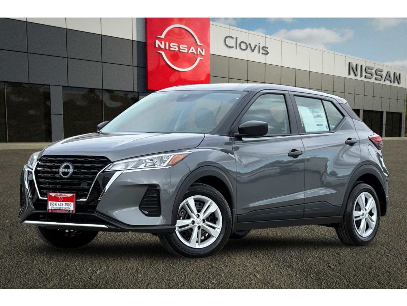 2025 Nissan KICKS PLAY Base's photo