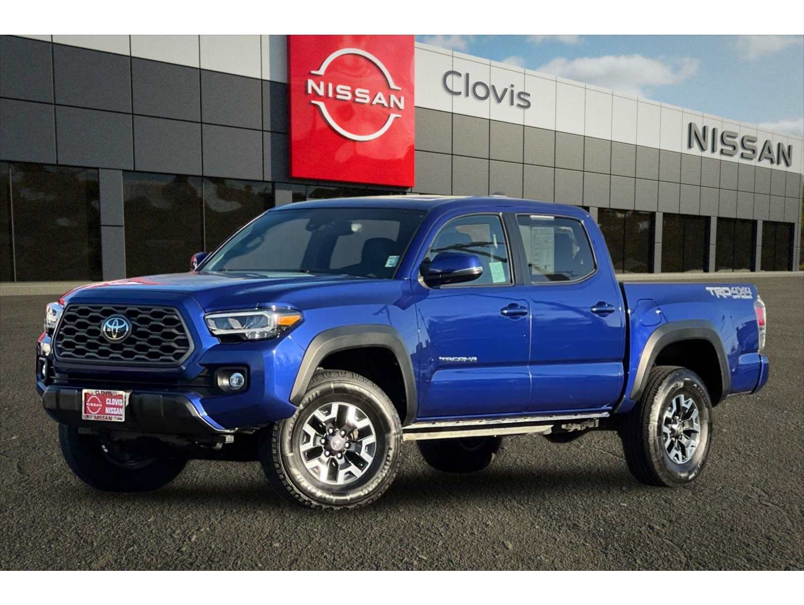2022 Toyota Tacoma TRD Off Road's photo