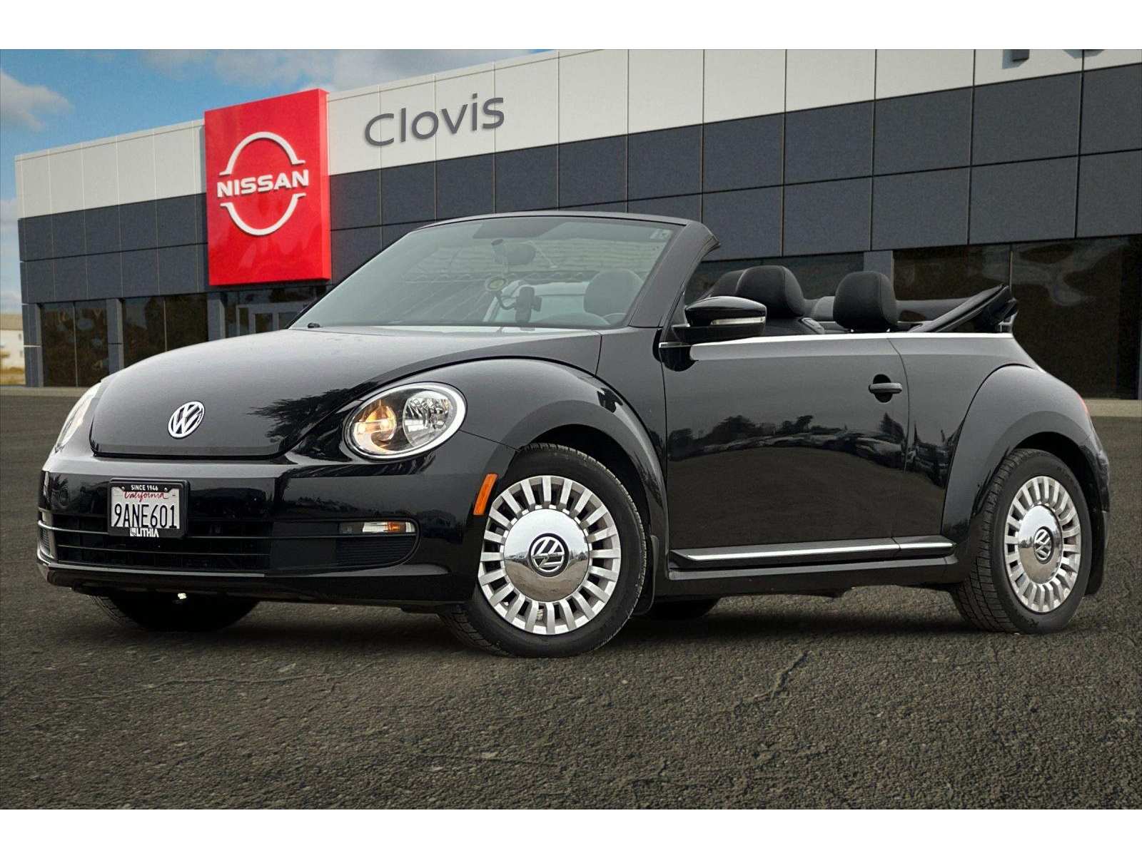 2014 Volkswagen Beetle 2.5's photo
