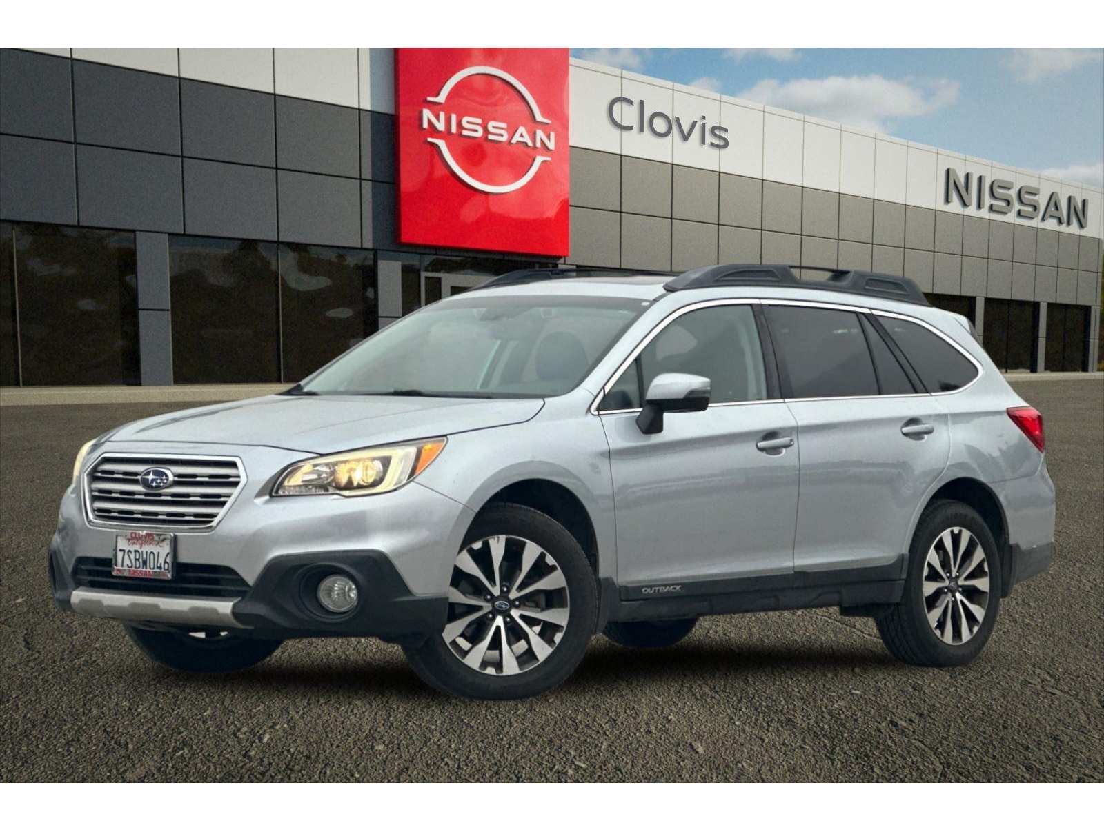 2016 Subaru Outback Limited's photo