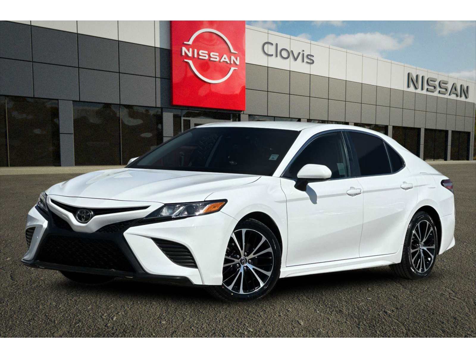 2020 Toyota Camry SE